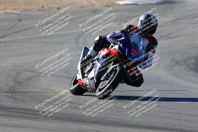 media/Jan-09-2022-SoCal Trackdays (Sun) [[2b1fec8404]]/Turns 9 and 8 (920am)/